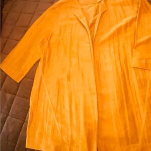 Beautiful Gold Chico’s sz 4 Jacket with 3/4 Length Sleeves.  Fabric is Stunning